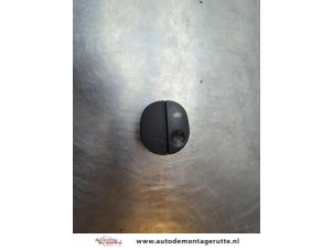 O187416 Gebruikte schakelaar elektrisch raam Ford Fusion