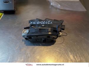 O187421 Gebruikte portierslot mechaniek 2deurs rechts Mercedes Vito