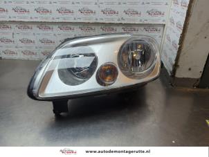 O187437 Gebruikte koplamp links Volkswagen Caddy