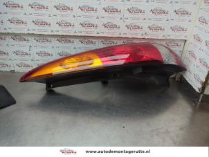 O187441 Gebruikte achterlicht rechts Nissan Almera Tino