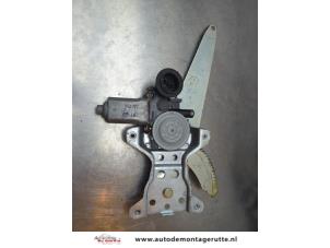 O187450 Gebruikte raammechaniek 4deurs rechts-achter Toyota Corolla Verso