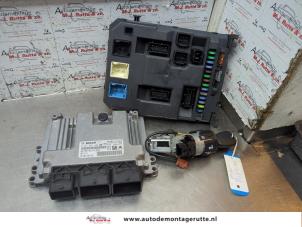 O187519 Gebruikte contactslot + computer Peugeot 207