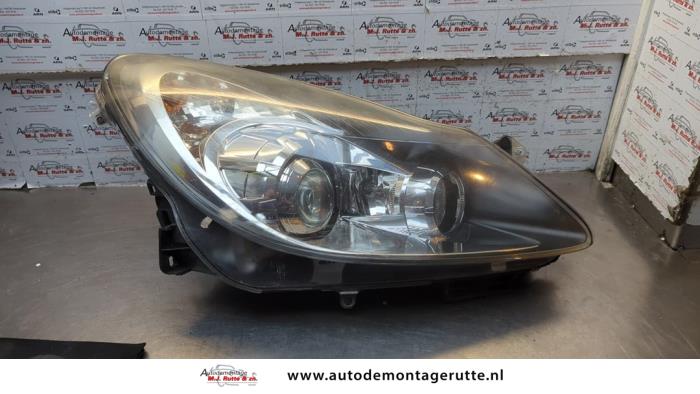 Gebruikte Koplamp rechts Opel Corsa O187584