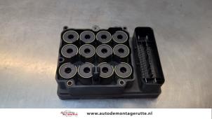 O187613 Gebruikte abs computer Volvo S80