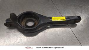 O187634 Gebruikte veerschotel rechts-achter Ford Focus