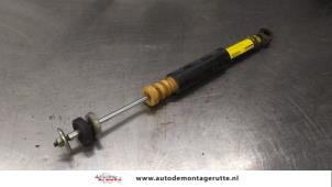 O187649 Gebruikte schokbreker links-achter Opel Agila