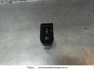 O187693 Gebruikte schakelaar koplamp ihv Kia Rio
