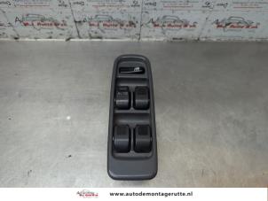 O187719 Gebruikte combischakelaar ramen Daihatsu Young RV