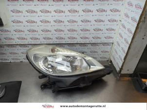 O187723 Gebruikte rechter koplamp Renault Clio