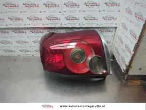 O187744 Gebruikte achterlicht rechts Toyota Avensis