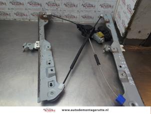 O187806 Gebruikte ruitmechaniek 4deurs links-voor Renault Koleos