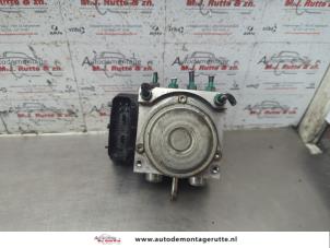 O187828 Gebruikte abs pomp Renault Koleos