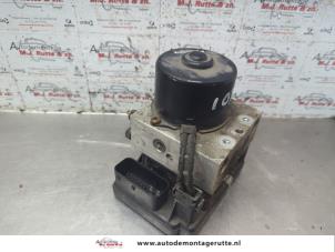 O187868 Gebruikte abs pomp Volvo V70