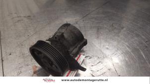 O187918 Gebruikte stuurbekrachtiging pomp Renault Trafic