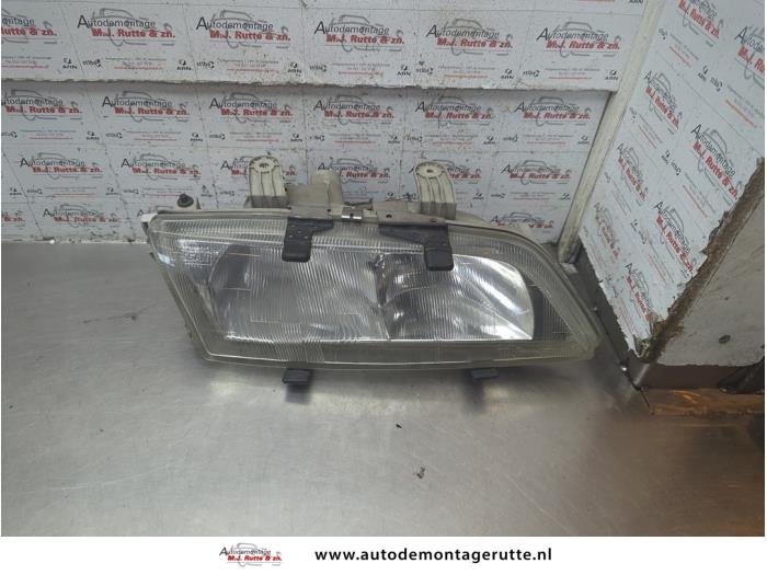 Gebruikte Koplamp rechts Nissan Primera O187991