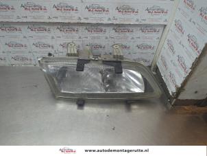 O187991 Gebruikte koplamp rechts Nissan Primera