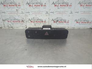 O187999 Gebruikte schakelaar paniekverlichting Seat Ibiza