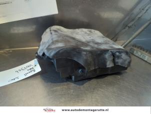 O188060 Gebruikte zekeringkast Renault Megane