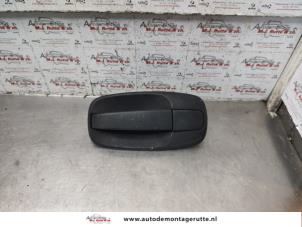 O188109 Gebruikte deurgreep 2deurs links Renault Trafic