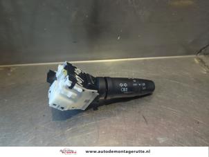 O188117 Gebruikte schakelaar richtingaanwijzer Nissan Note