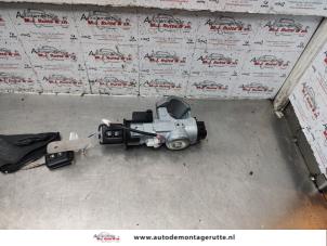 O188121 Gebruikte sleutel+contactslot Nissan Note
