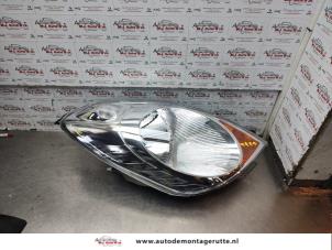 O188136 Gebruikte rechter koplamp Nissan Note