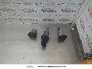 O188190 Gebruikte deurslot cilinder links Ford Transit Connect
