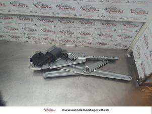 O188193 Gebruikte ruitmechaniek 2deurs links-voor Renault Twingo
