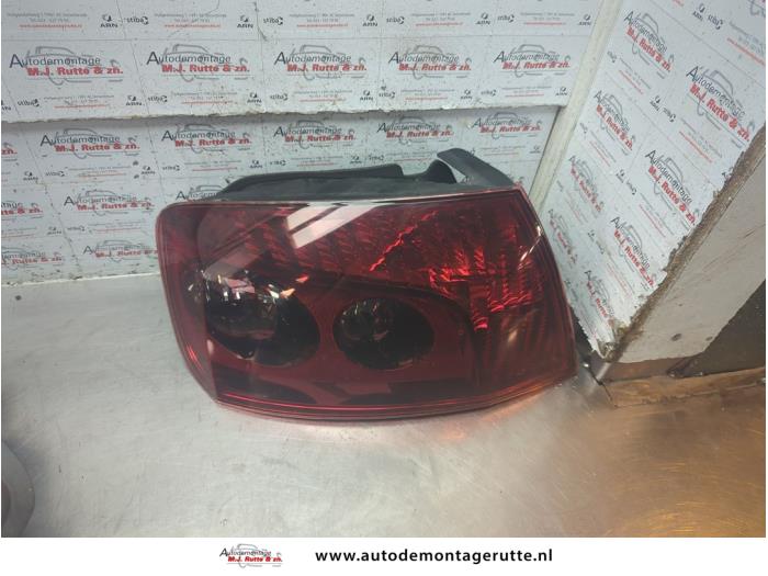 Gebruikte Achterlicht links Peugeot 407 O188228