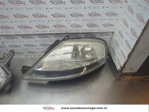 O188229 Gebruikte koplamp links Citroen C3