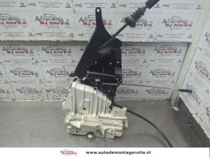 O188257 Gebruikte slotmechaniek portier 4deurs links-voor Mercedes B-Klasse