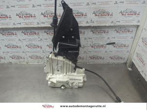 O188264 Gebruikte slotmechaniek portier 4deurs rechts-voor Mercedes B-Klasse