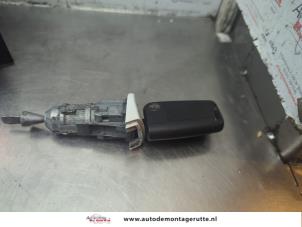 O188269 Gebruikte cilinderslot portier links Volkswagen Polo