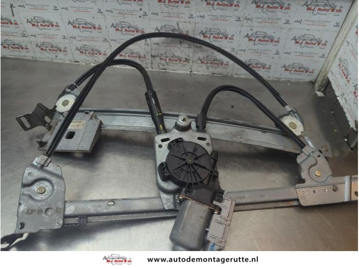 Gebruikte Ruitmechaniek 2Deurs links-voor Opel Tigra O188285