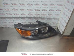 O188294 Gebruikte rechter koplamp Kia Sorento