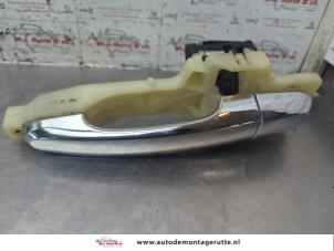 O188299 Gebruikte deurgreep 4deurs rechts-achter Kia Sorento