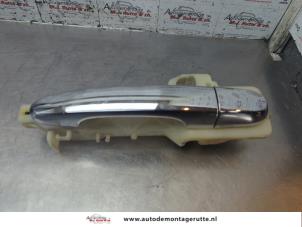 O188300 Gebruikte portiergreep 4deurs rechts-voor Kia Sorento
