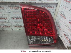 O188341 Gebruikte achterlicht links Kia Sorento