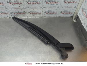 O188349 Gebruikte ruitenwisserarm achter Opel Insignia