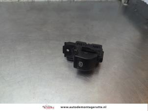O188356 Gebruikte handrem schakelaar Opel Insignia