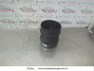 O188370 Gebruikte luchthoeveelheidsmeter Opel Insignia