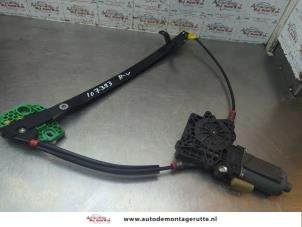 O188400 Gebruikte ruitmechaniek 2deurs rechts-voor Ford KA