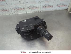 O188421 Gebruikte ruitenwis schakelaar Renault Clio