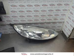 O188457 Gebruikte koplamp rechts Peugeot 407