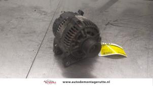 Gebruikte Dynamo Volkswagen Polo III (6N1) 1.4i 60 Prijs op aanvraag aangeboden door Autodemontage M.J. Rutte B.V.