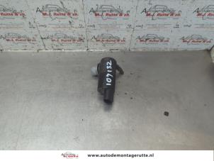 O188513 Gebruikte ruitensproeierpomp voor Opel Agila