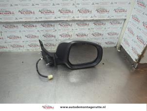 O188515 Gebruikte buitenspiegel rechts Opel Agila