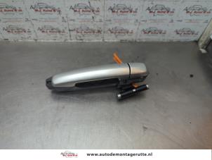 O188517 Gebruikte deurgreep 4deurs rechts-achter Opel Agila