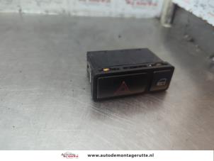 O188565 Gebruikte paniekverlichtings schakelaar BMW 3-Serie