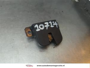 O188566 Gebruikte slotmechaniek achterklep Volkswagen Passat